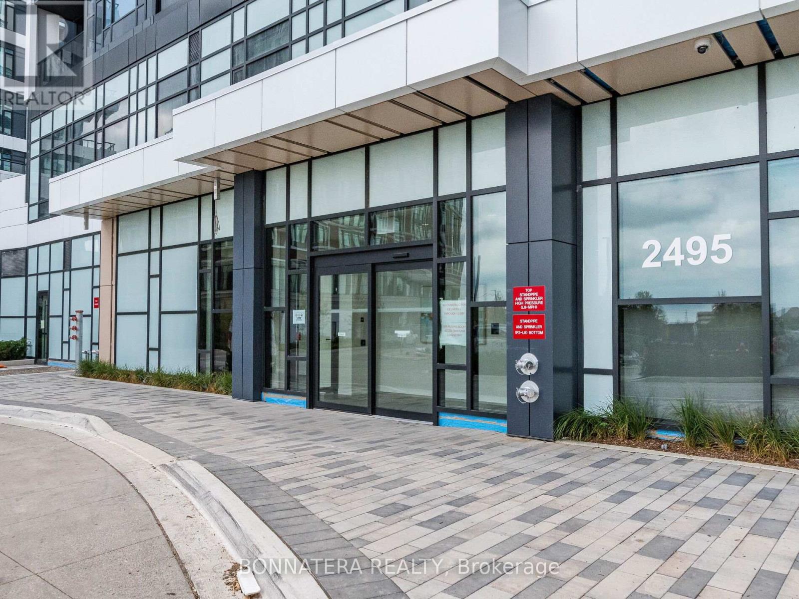 1002 - 2495 Eglinton Avenue W, Mississauga, Ontario  L5M 2T2 - Photo 4 - W12649454