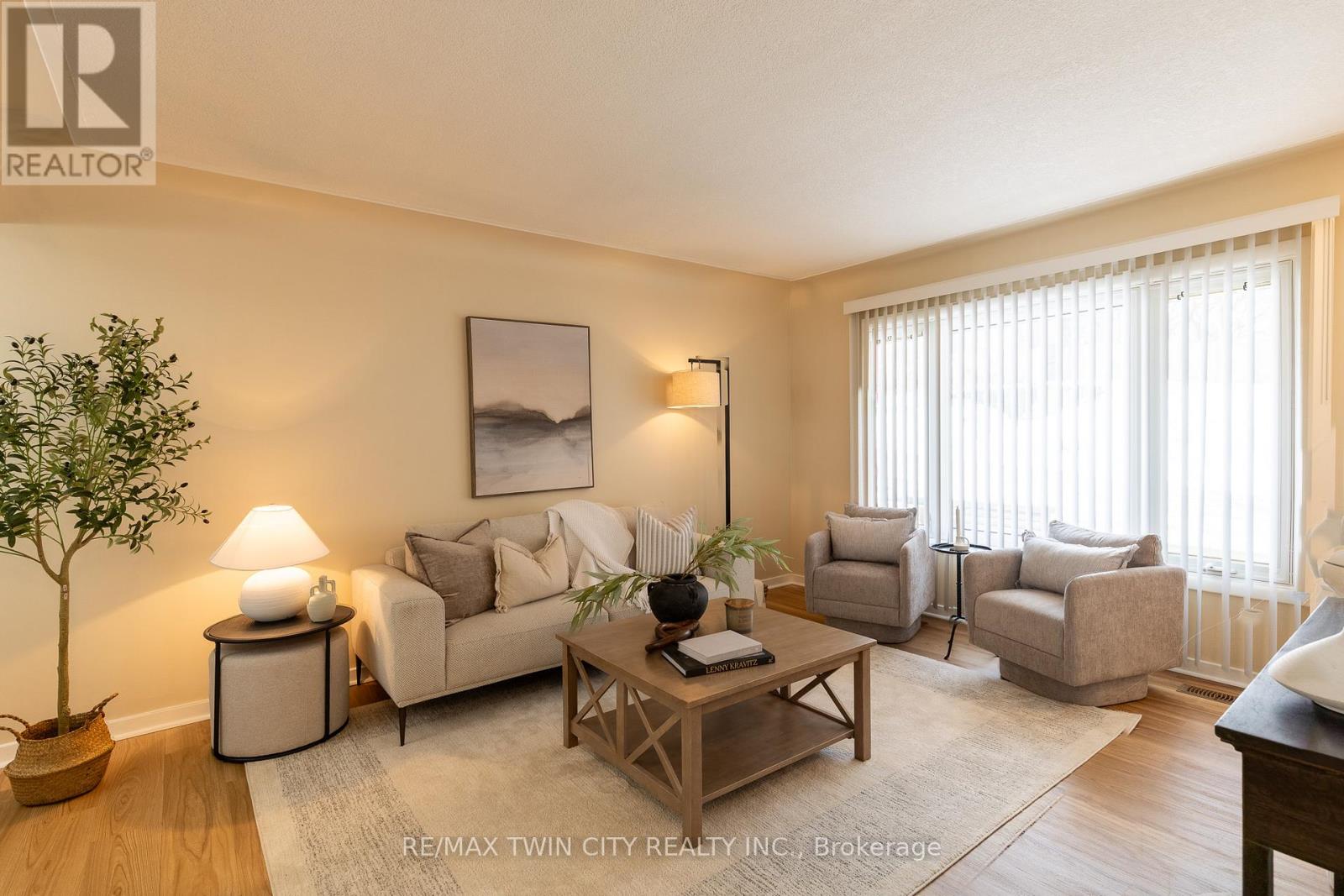 5 Mckenzie Street, Cambridge, Ontario  N1R 4C9 - Photo 5 - X12649458