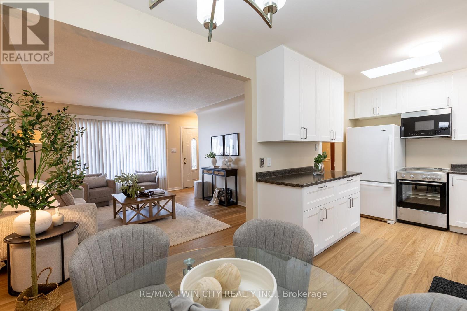 5 Mckenzie Street, Cambridge, Ontario  N1R 4C9 - Photo 7 - X12649458