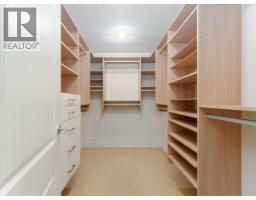 401 508 WATERS EDGE CRESCENT