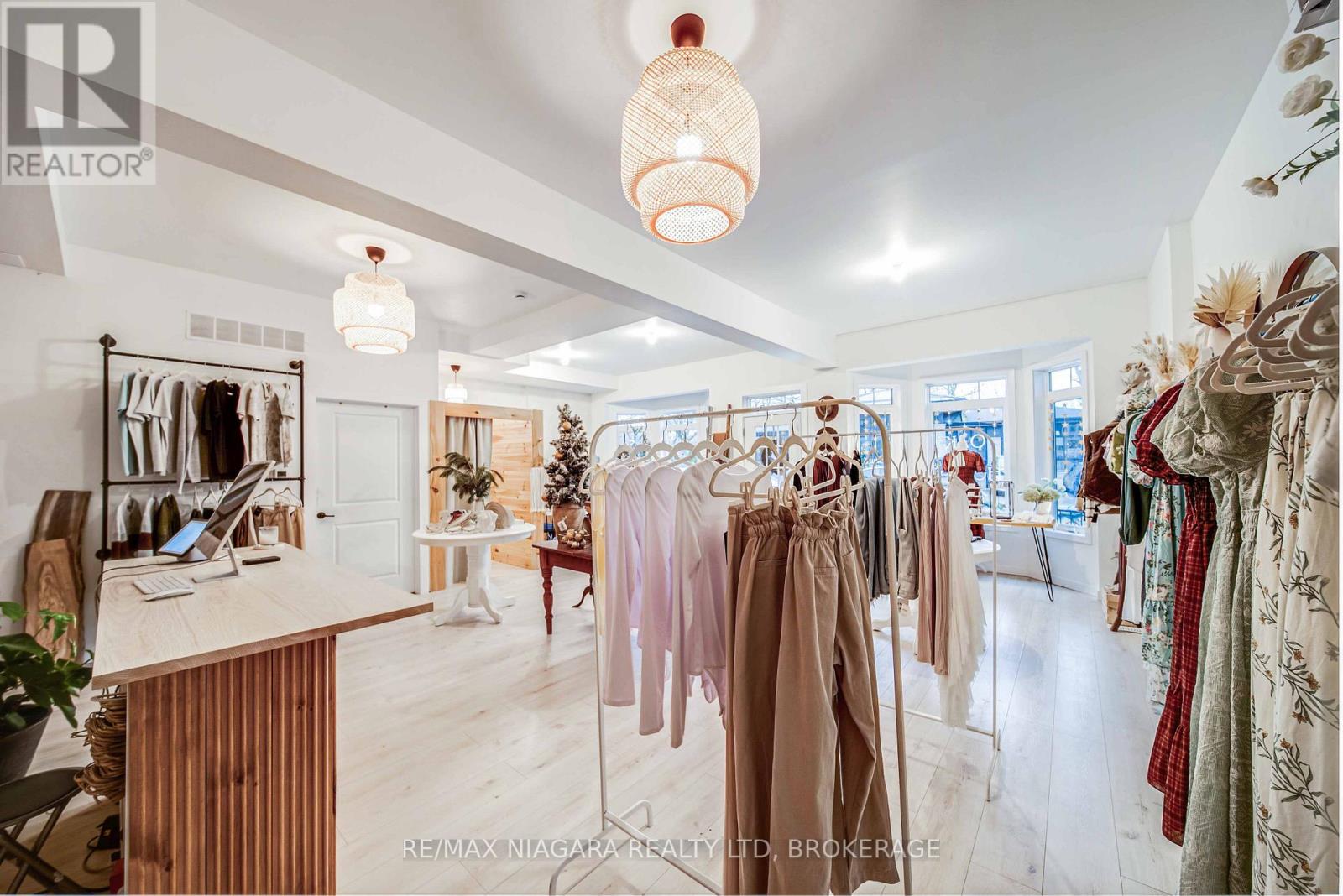 Main - 3757 Main Street, Lincoln, Ontario  L0R 1S0 - Photo 16 - X12649526