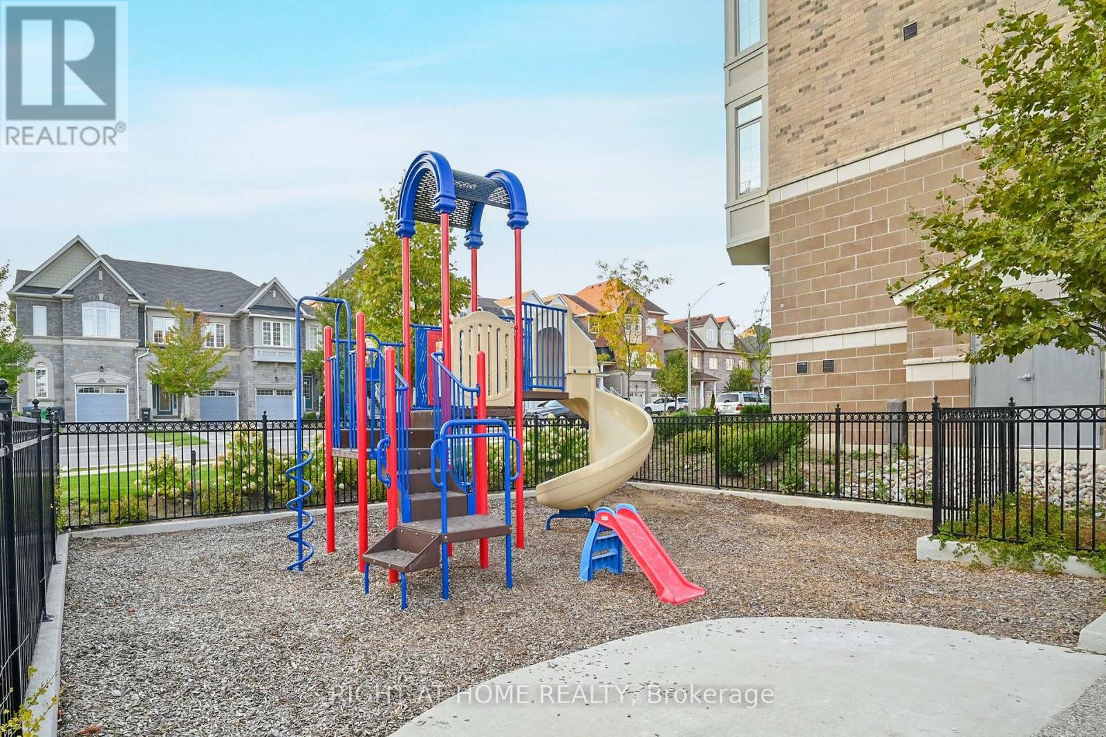 32 - 81 Armdale Road, Mississauga, Ontario  L4Z 0A6 - Photo 47 - W12647660