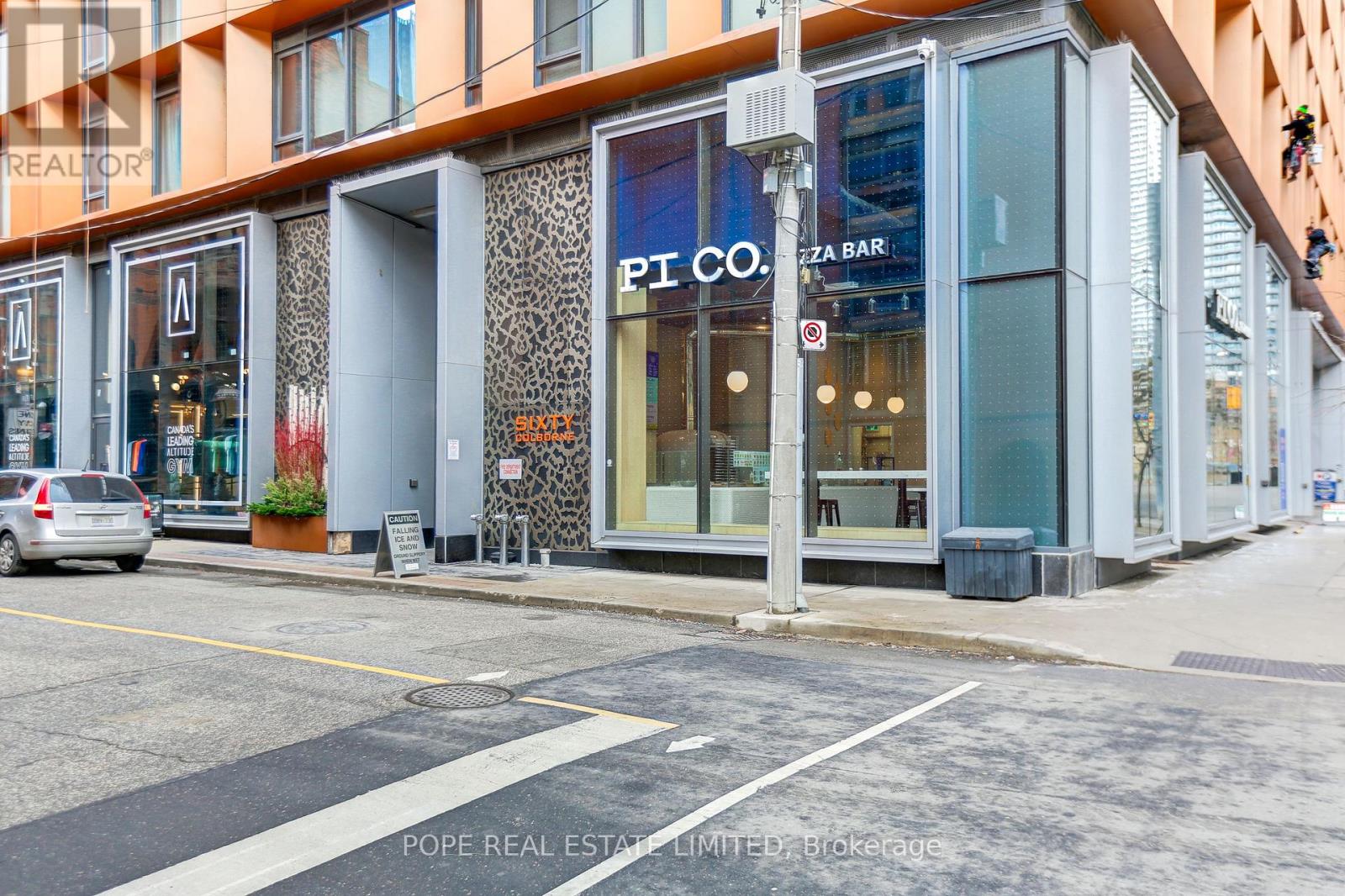 2204 - 60 Colborne Street, Toronto, Ontario  M5E 1E3 - Photo 2 - C12649542