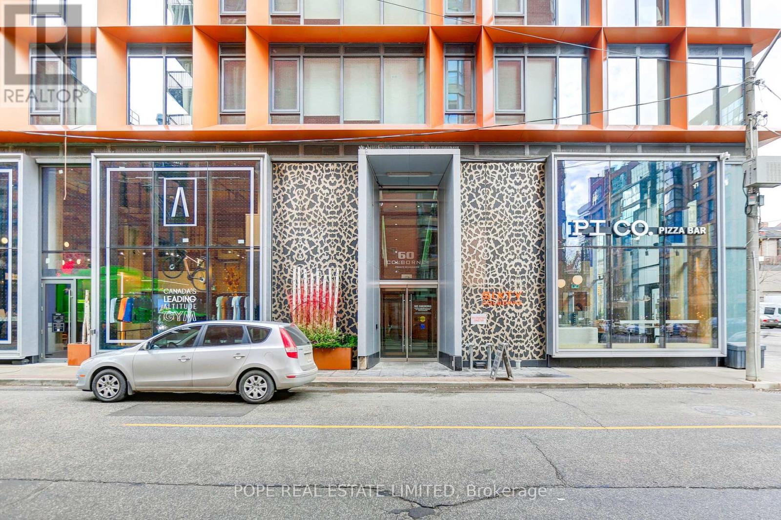 2204 - 60 Colborne Street, Toronto, Ontario  M5E 1E3 - Photo 3 - C12649542