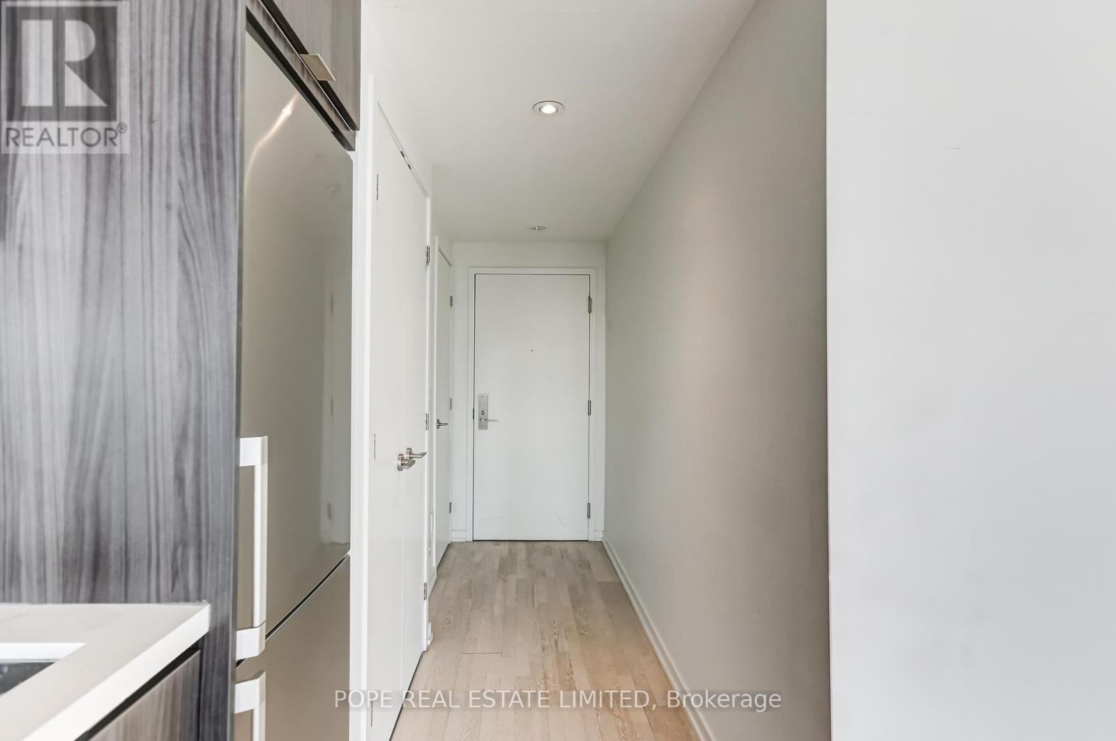 2204 - 60 Colborne Street, Toronto, Ontario  M5E 1E3 - Photo 5 - C12649542