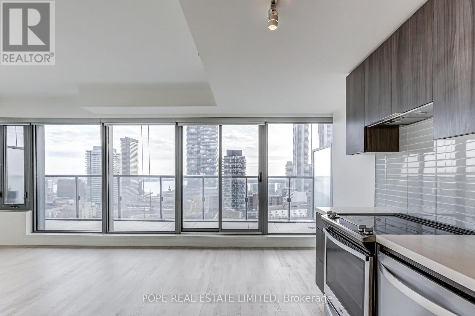 2204 - 60 Colborne Street, Toronto, Ontario  M5E 1E3 - Photo 6 - C12649542