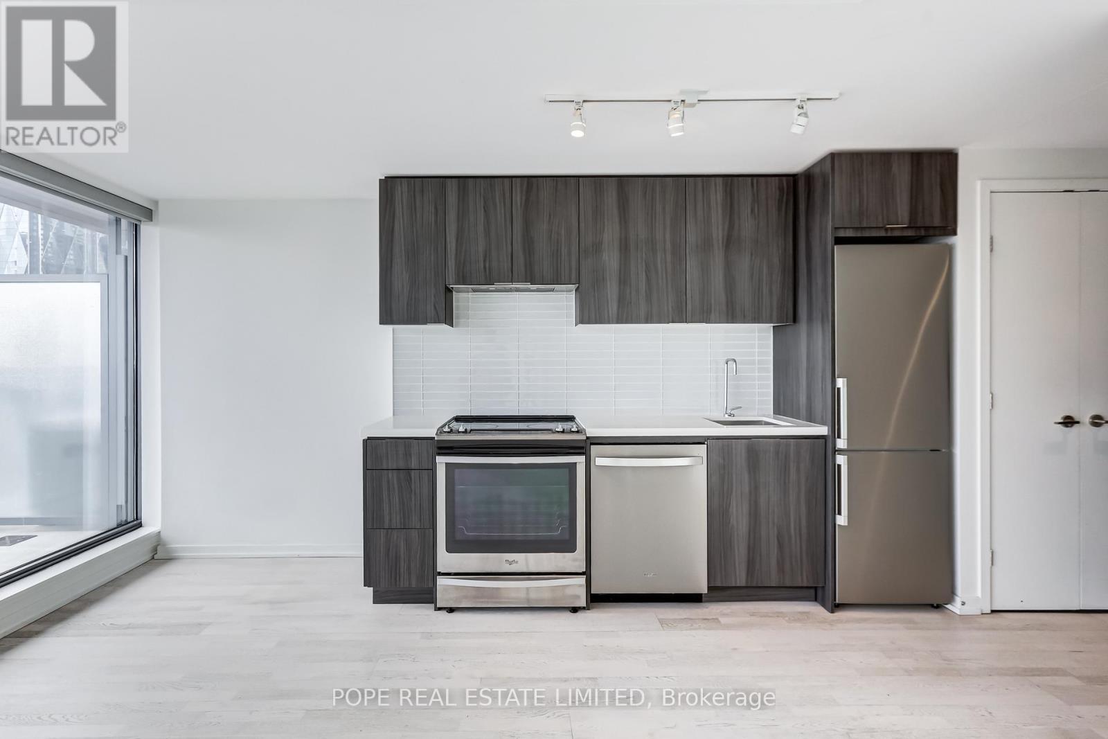 2204 - 60 Colborne Street, Toronto, Ontario  M5E 1E3 - Photo 9 - C12649542