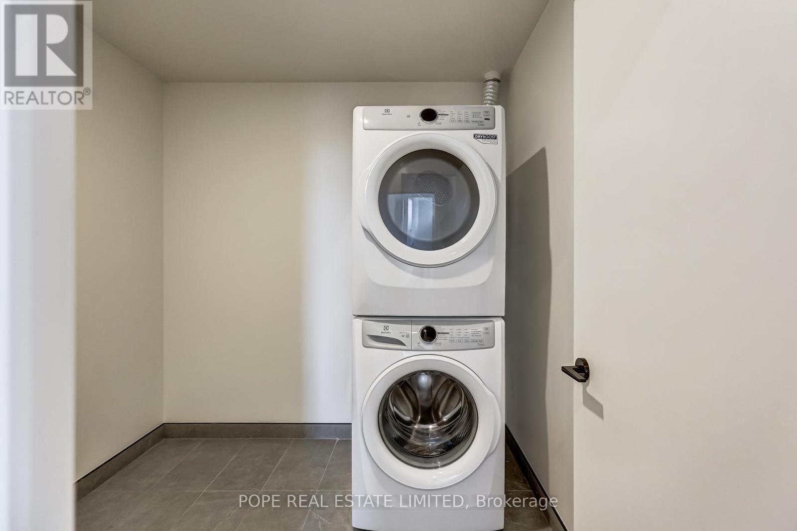 1601 - 1050 Eastern Avenue, Toronto, Ontario  M4L 0B7 - Photo 23 - E12649506