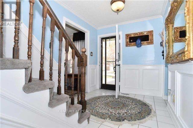 24 Charlton Crescent, Ajax, Ontario  L1S 4B8 - Photo 3 - E12649534