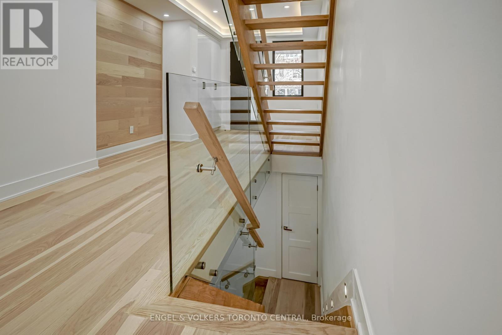 230 Willow Avenue, Toronto, Ontario  M4E 3K7 - Photo 38 - E12649546