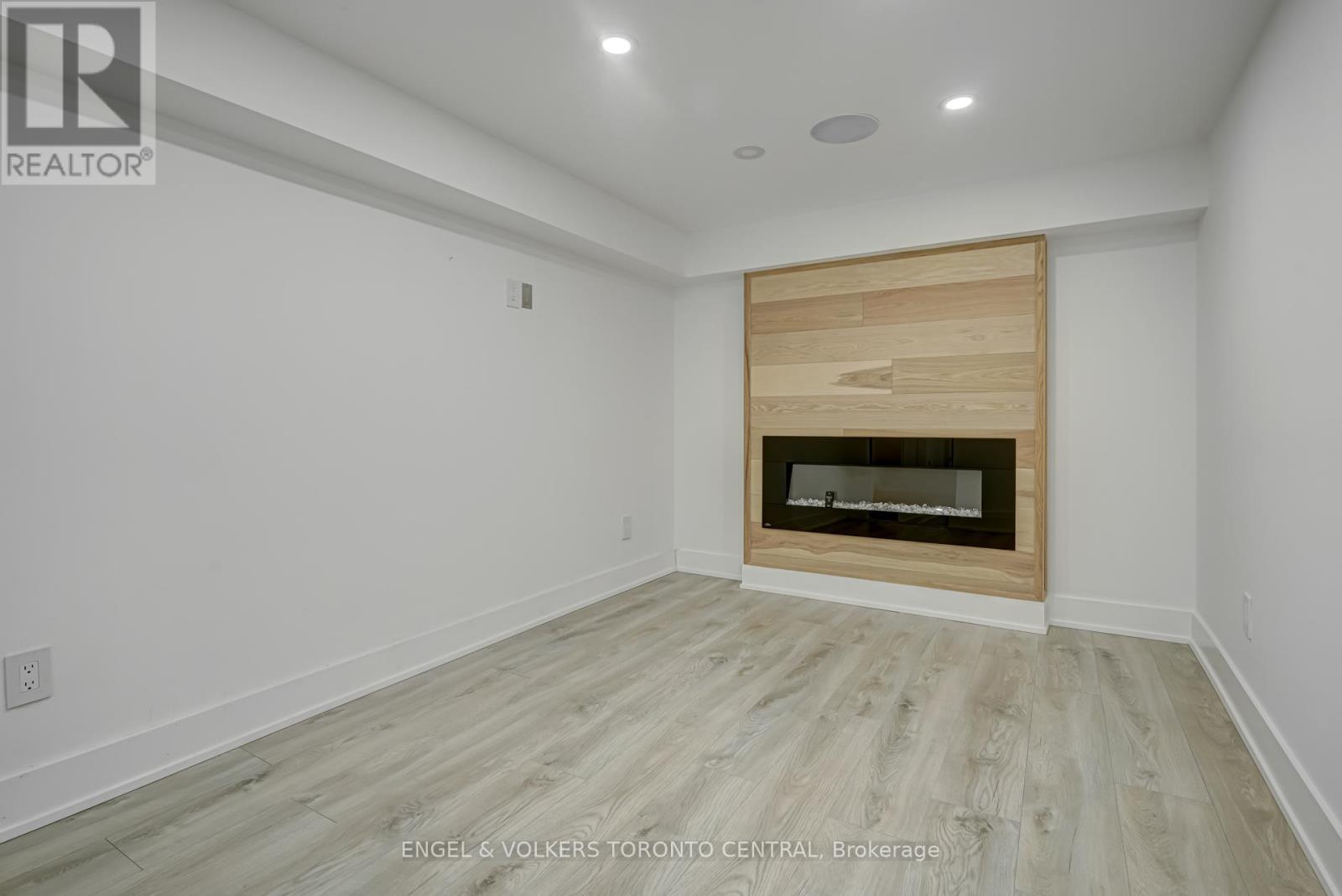 230 Willow Avenue, Toronto, Ontario  M4E 3K7 - Photo 43 - E12649546