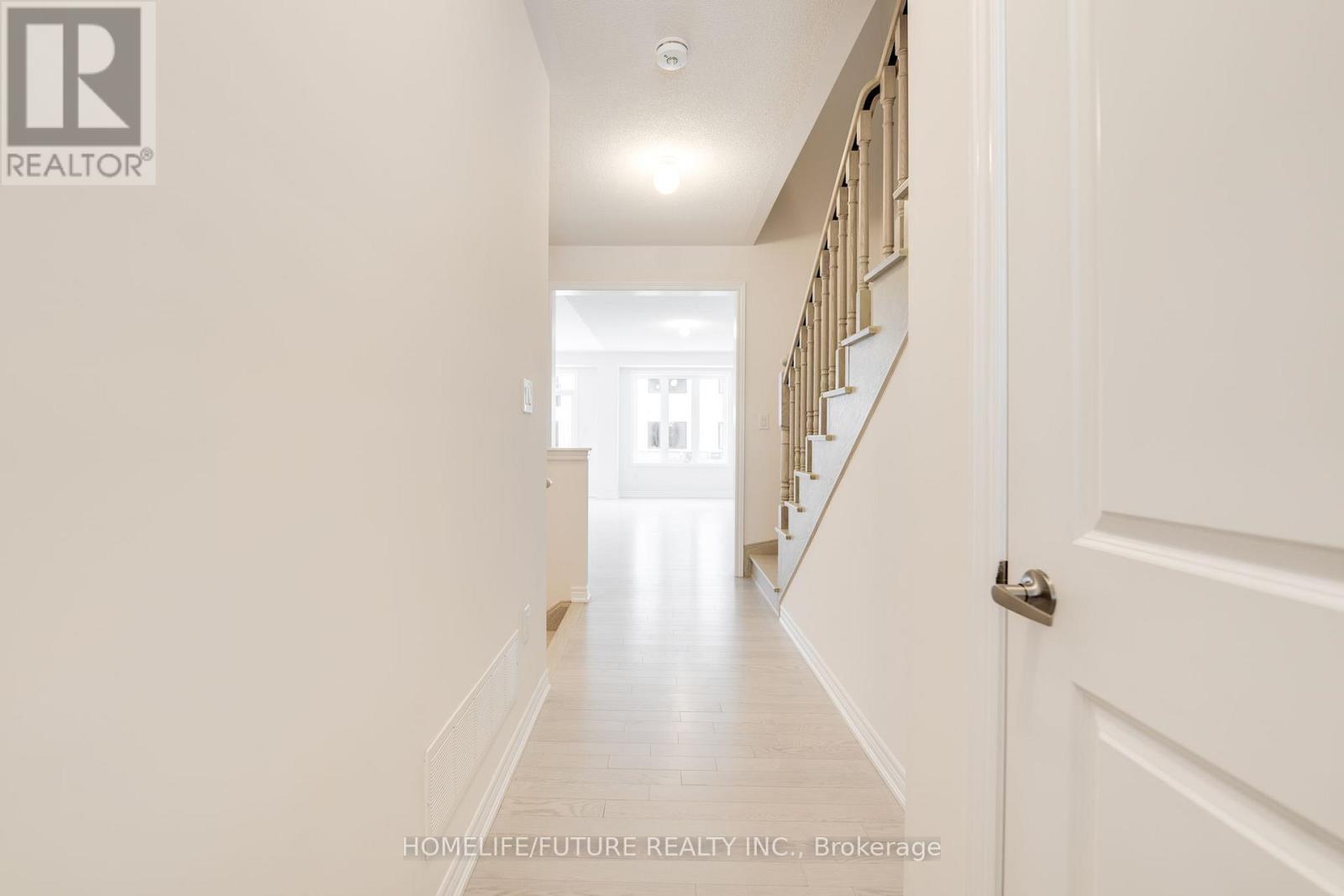 2063 Horace Duncan Crescent, Oshawa (Kedron), Ontario  L1H 0H4 - Photo 3 - E12649552