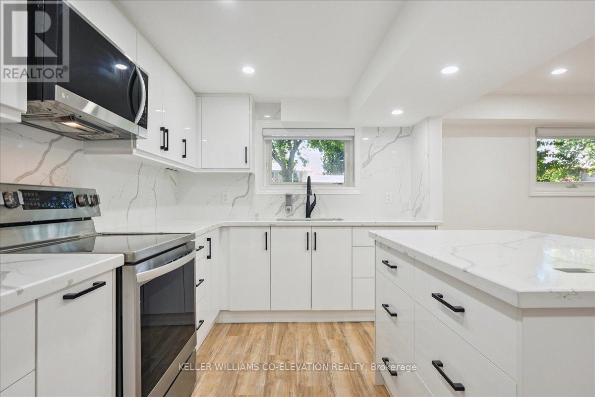 379 Bryant Crescent, Burlington, Ontario  L7L 3Z4 - Photo 10 - W12649498