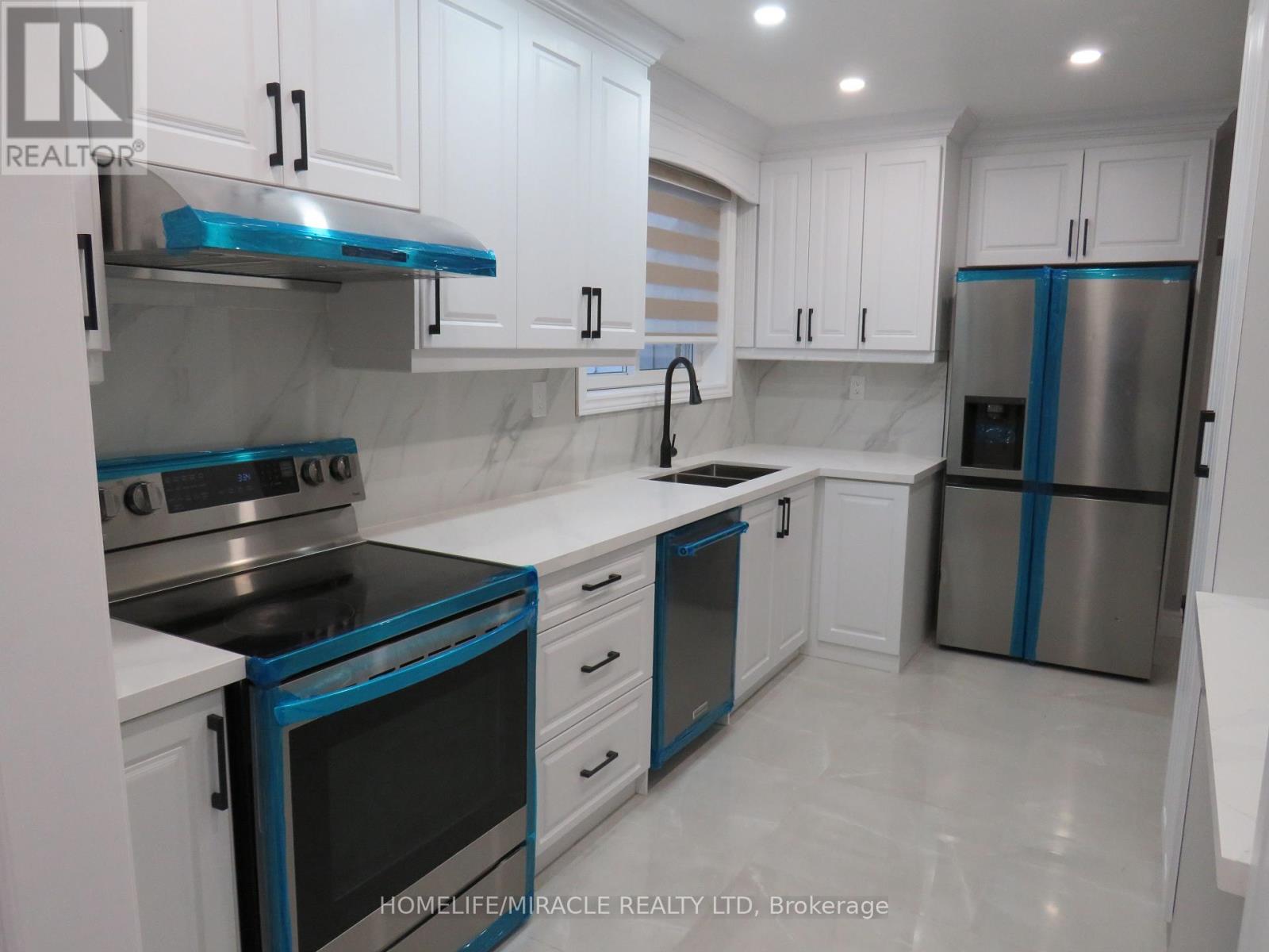 18 Rubydale Gardens, Toronto, Ontario  M9L 1B9 - Photo 18 - W12649512