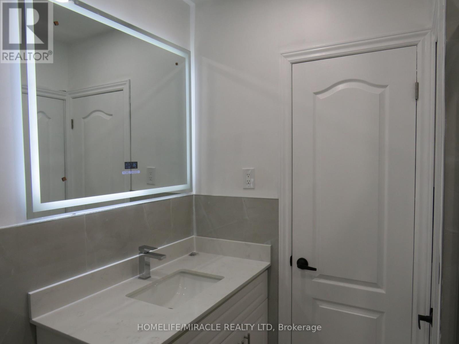 18 Rubydale Gardens, Toronto, Ontario  M9L 1B9 - Photo 26 - W12649512