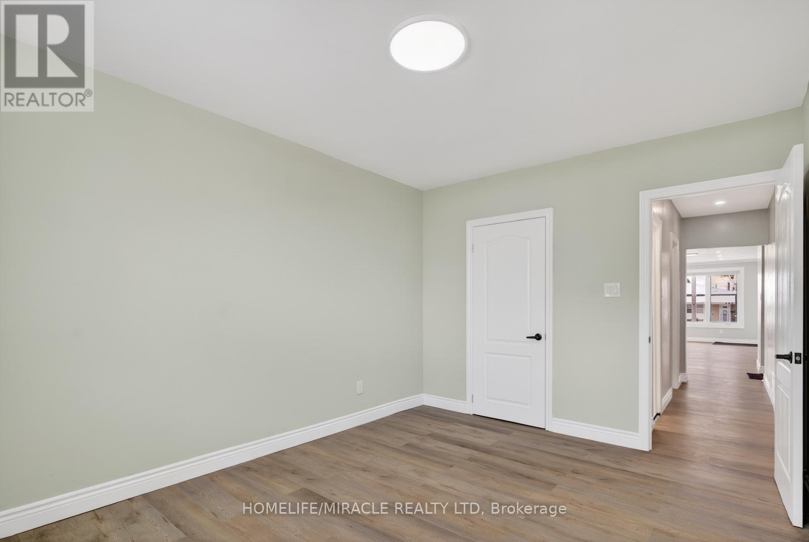 18 Rubydale Gardens, Toronto, Ontario  M9L 1B9 - Photo 28 - W12649512