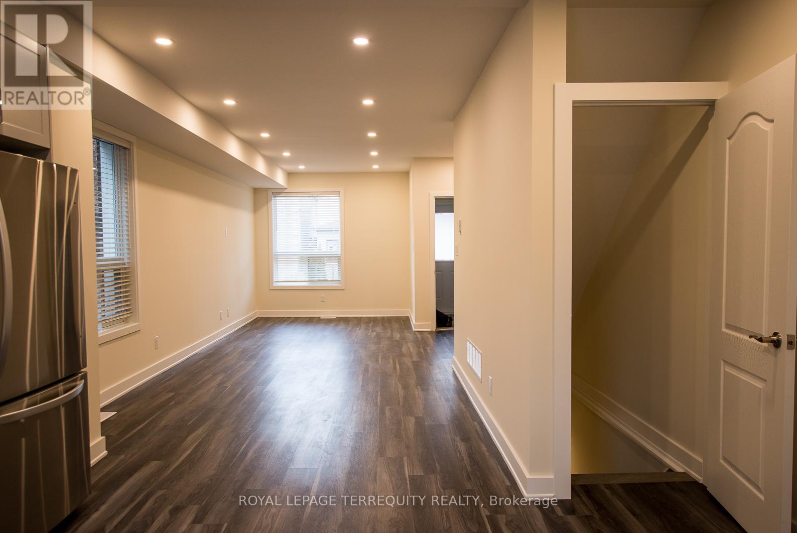 28 Bartlett Avenue, Toronto, Ontario  M6H 3E6 - Photo 9 - W12649522