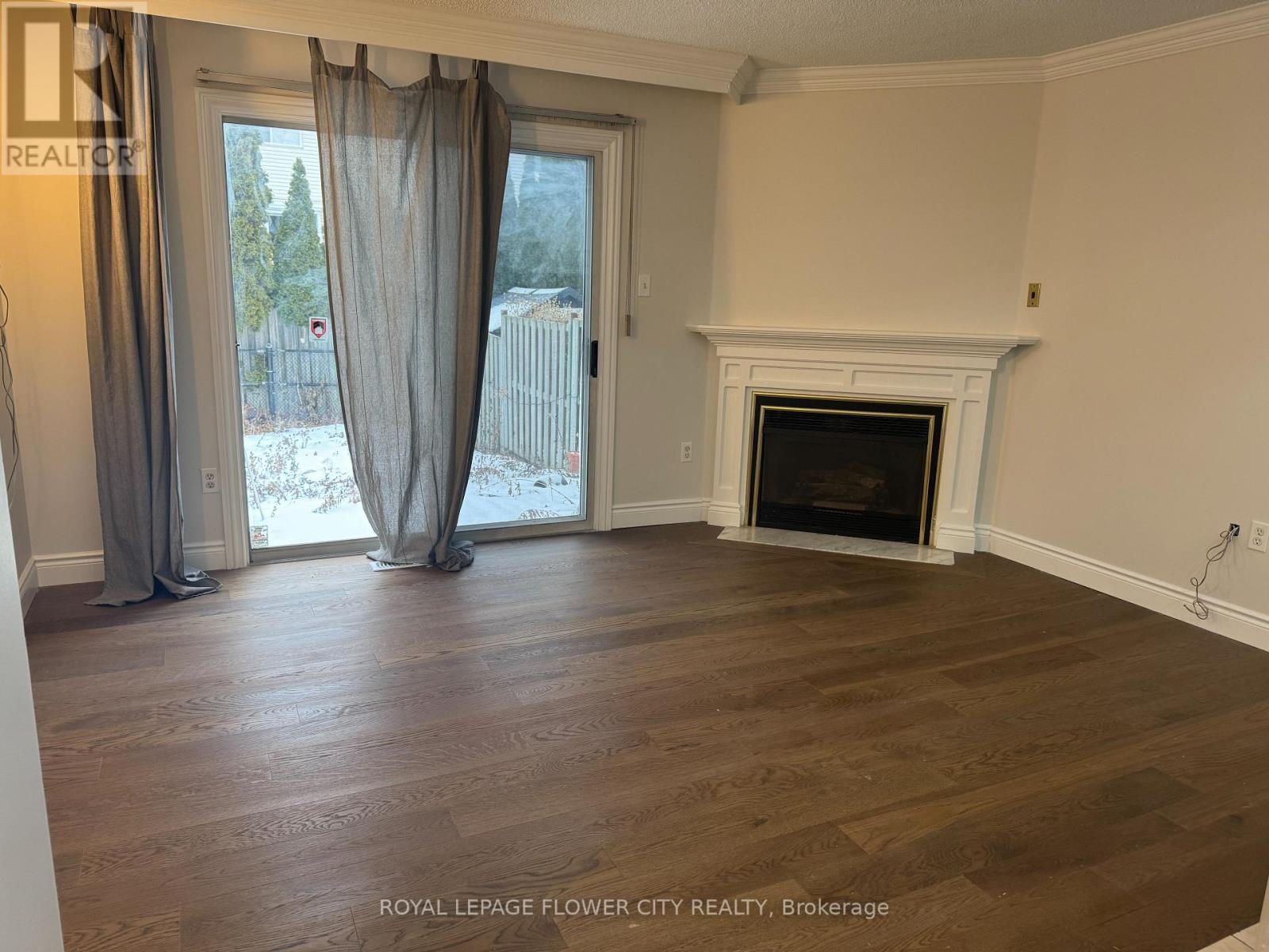 16 LANGDALE CRESCENT, Brampton, Ontario