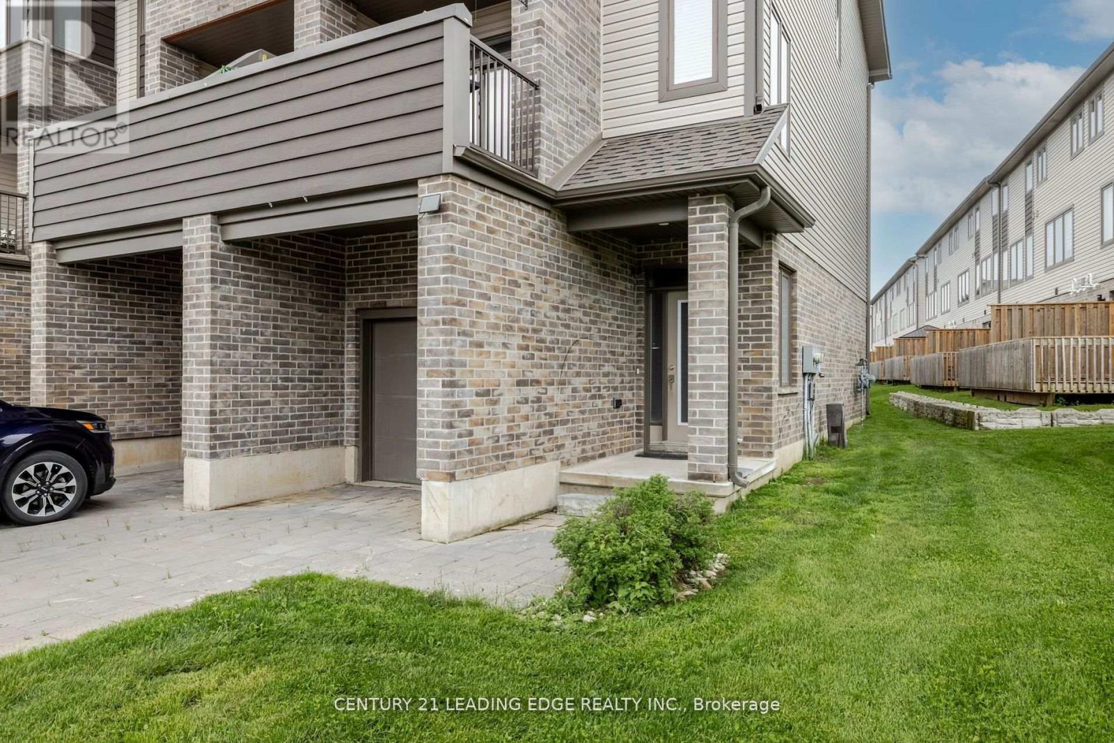 2080 Meadowgate Boulevard N, London South, Ontario  N6M 1K1 - Photo 2 - X12649540