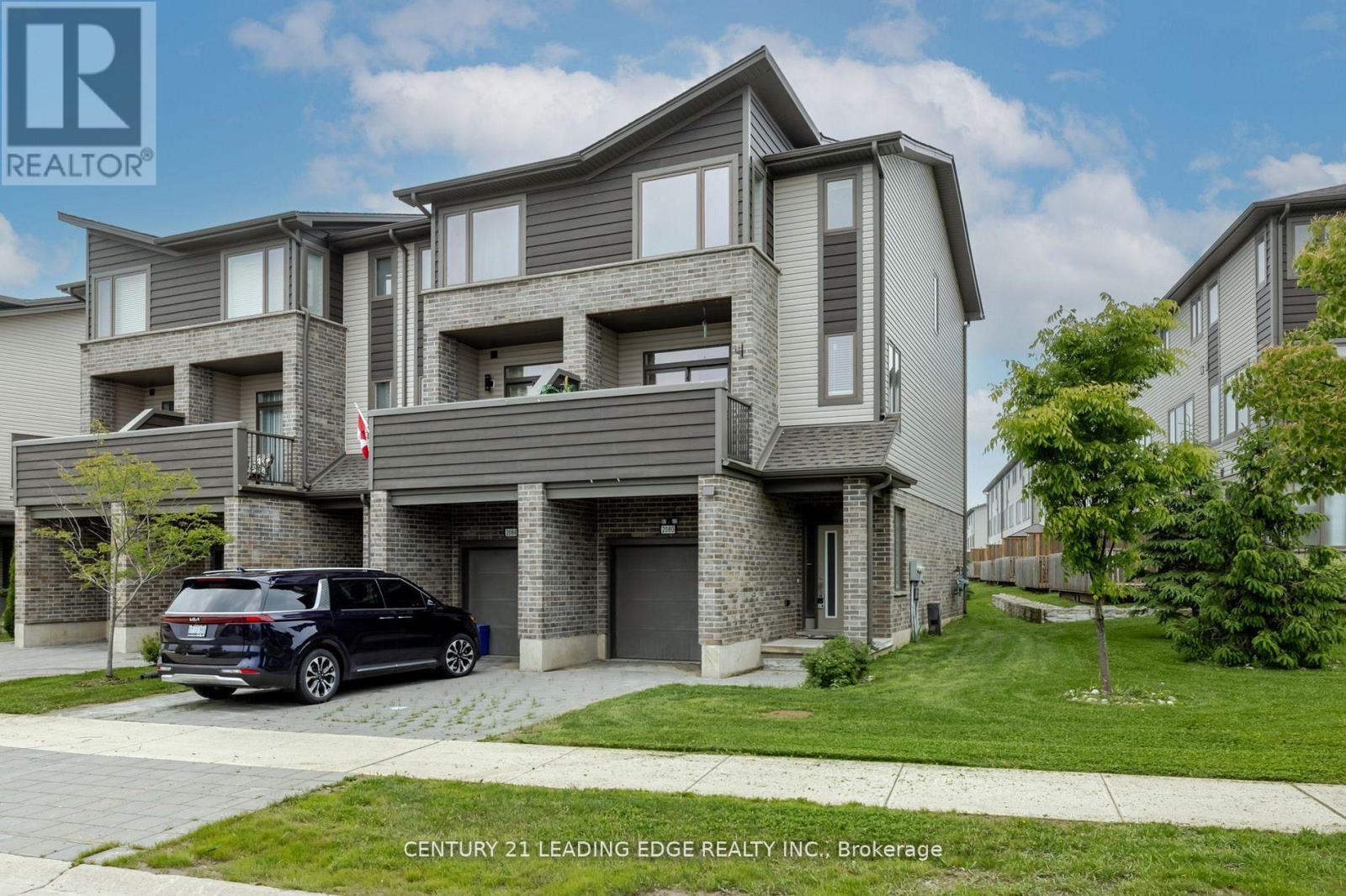 2080 Meadowgate Boulevard N, London South, Ontario  N6M 1K1 - Photo 3 - X12649540
