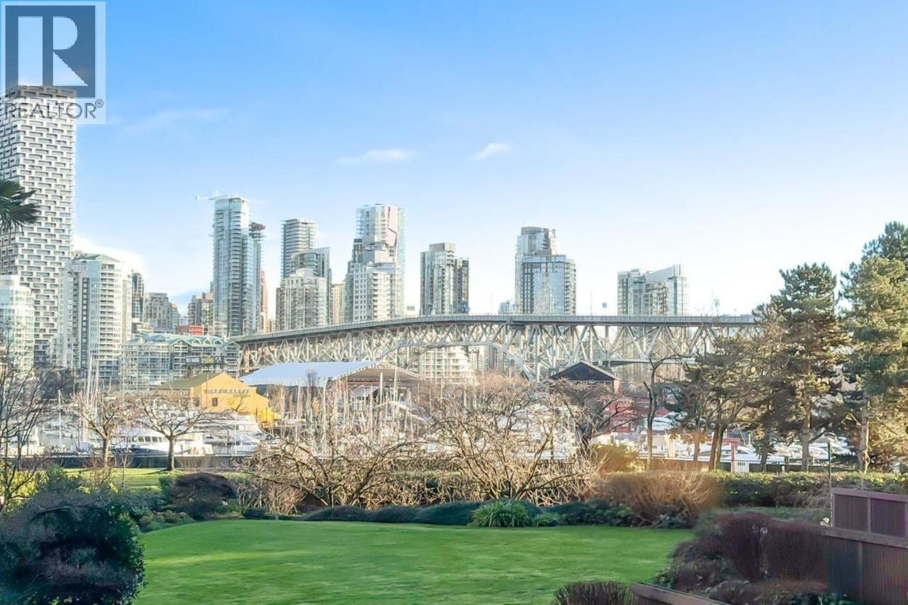 109 1490 Pennyfarthing Drive, Vancouver, British Columbia  V6J 4Z3 - Photo 2 - R3074487