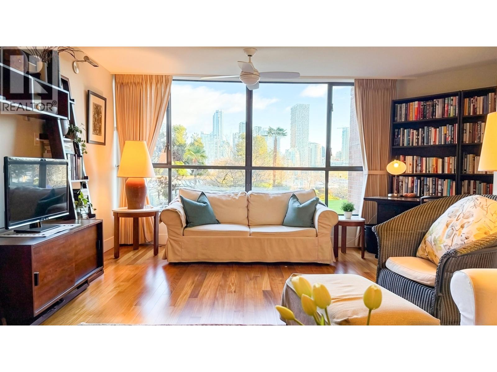 109 1490 Pennyfarthing Drive, Vancouver, British Columbia  V6J 4Z3 - Photo 3 - R3074487