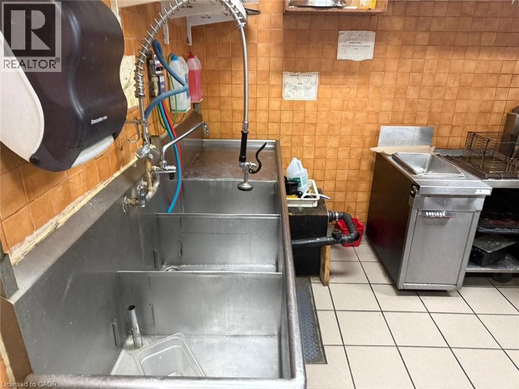 7 Anne Street Unit# 8, Barrie, Ontario  L4N 2C4 - Photo 19 - 40794995