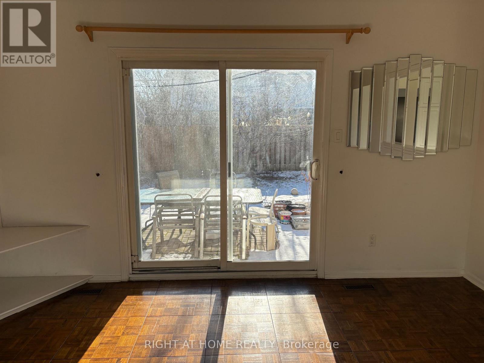 33 Innisbrook Crescent, Markham, Ontario  L3T 5A9 - Photo 17 - N12649560