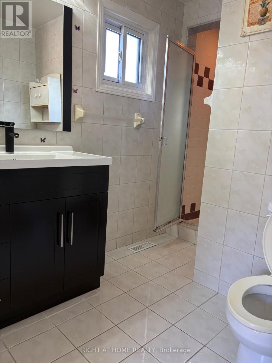 33 Innisbrook Crescent, Markham, Ontario  L3T 5A9 - Photo 20 - N12649560