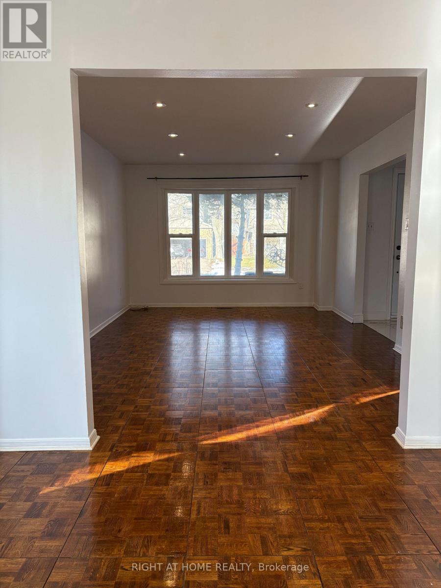 33 Innisbrook Crescent, Markham, Ontario  L3T 5A9 - Photo 9 - N12649560