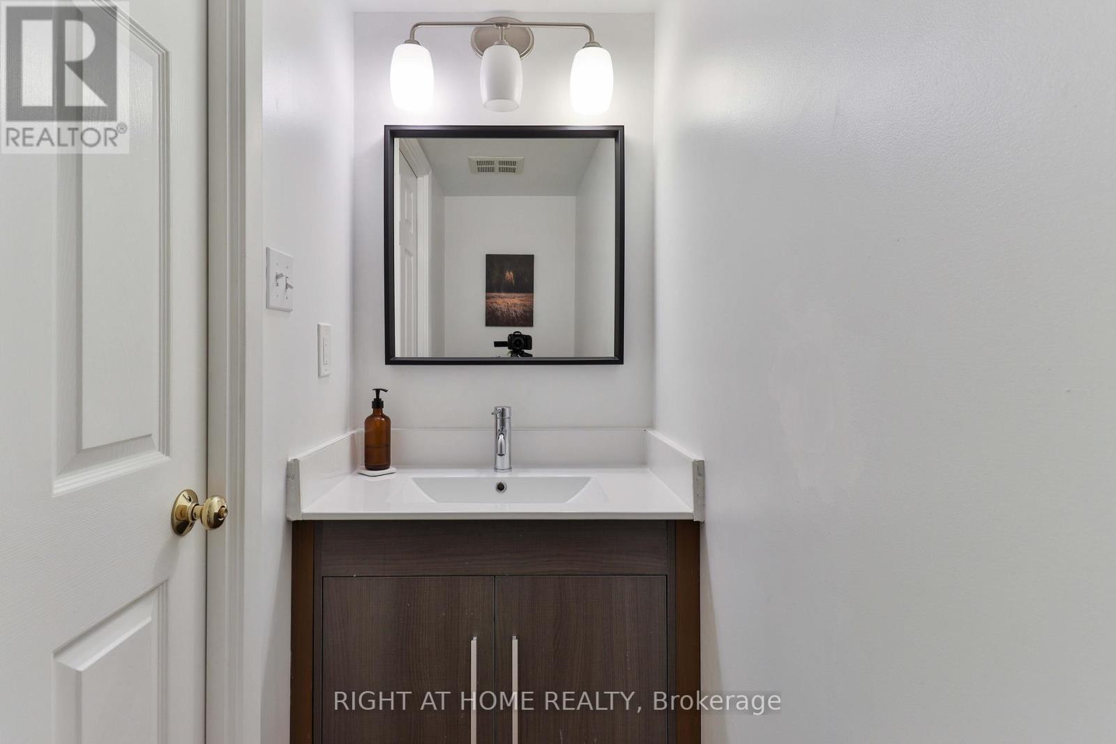 611 - 309 Major Mackenzie Drive E, Richmond Hill, Ontario  L4C 9V5 - Photo 19 - N12649566