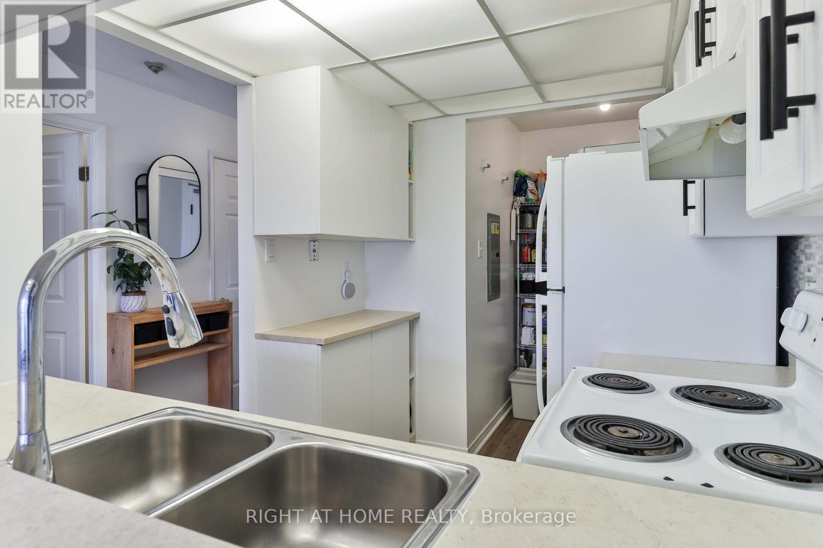 611 - 309 Major Mackenzie Drive E, Richmond Hill, Ontario  L4C 9V5 - Photo 22 - N12649566