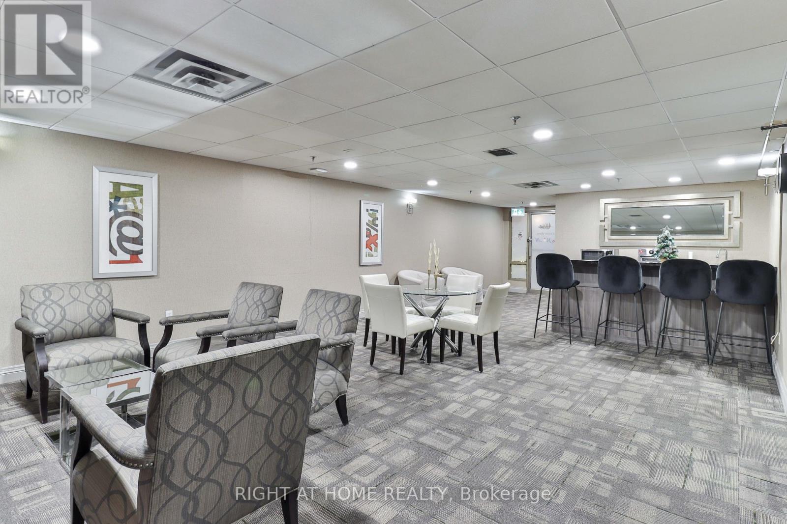 611 - 309 Major Mackenzie Drive E, Richmond Hill, Ontario  L4C 9V5 - Photo 7 - N12649566