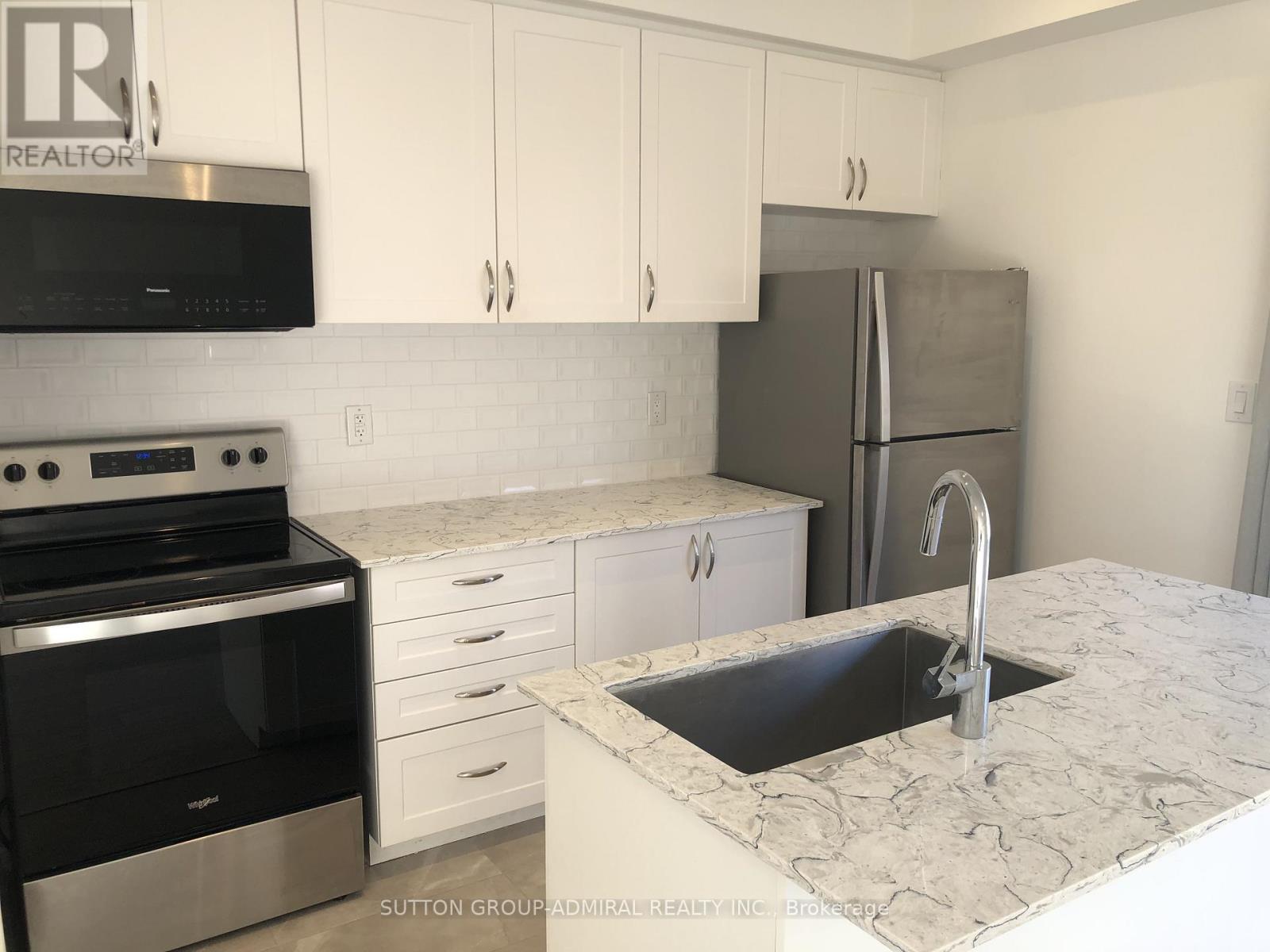 9 Dunes Drive, Wasaga Beach, Ontario  L9Z 0J1 - Photo 6 - S12649578