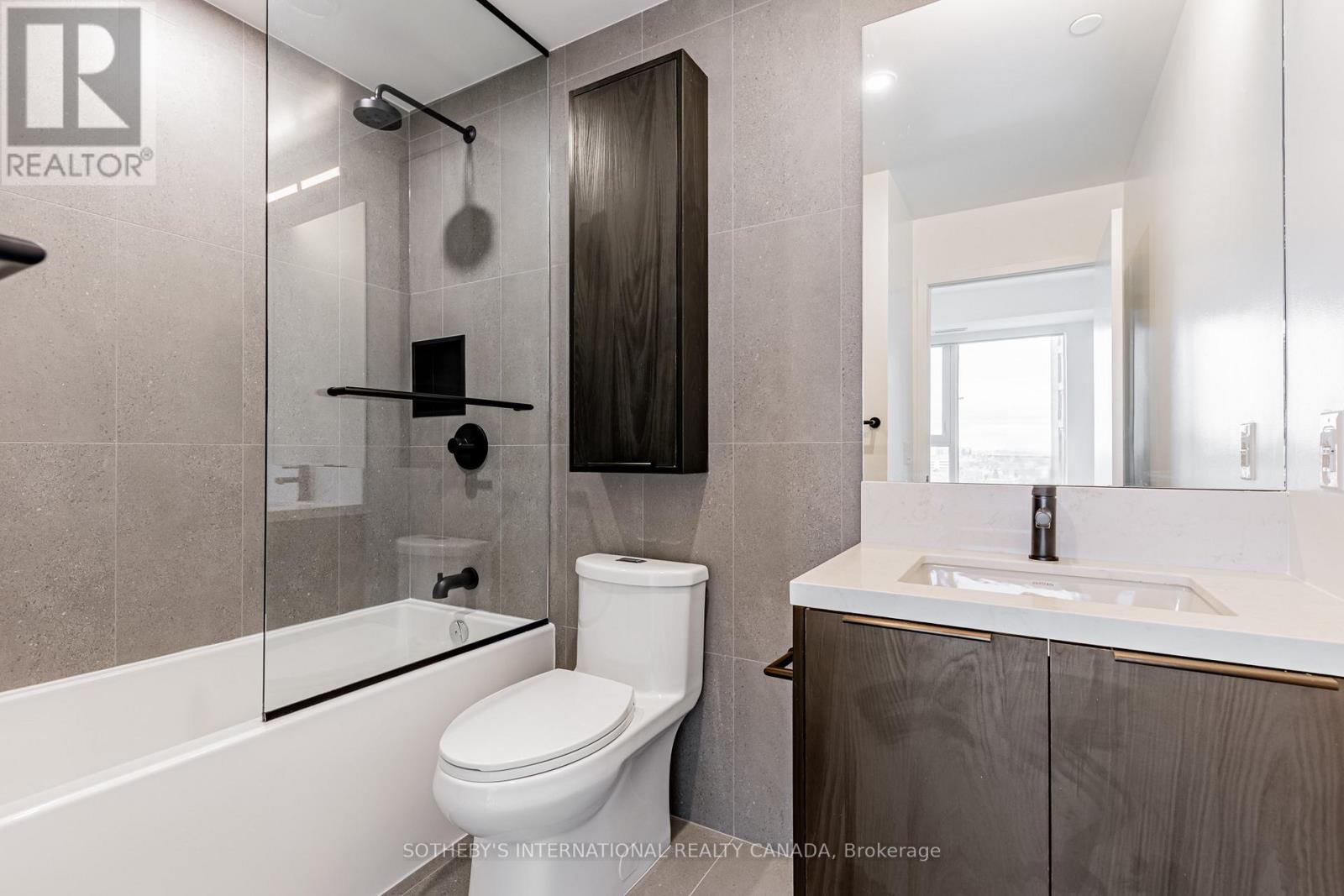 711 - 5 York Garden Way, Toronto, Ontario  M6A 2V1 - Photo 13 - W12649556