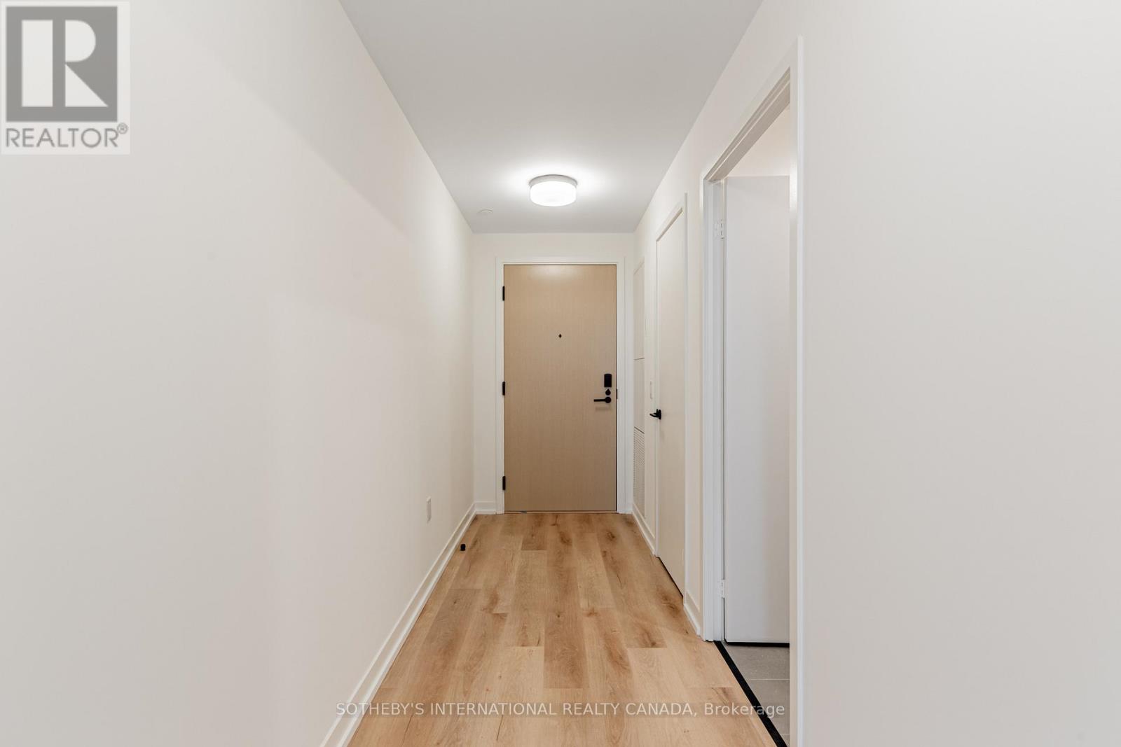 711 - 5 York Garden Way, Toronto, Ontario  M6A 2V1 - Photo 15 - W12649556