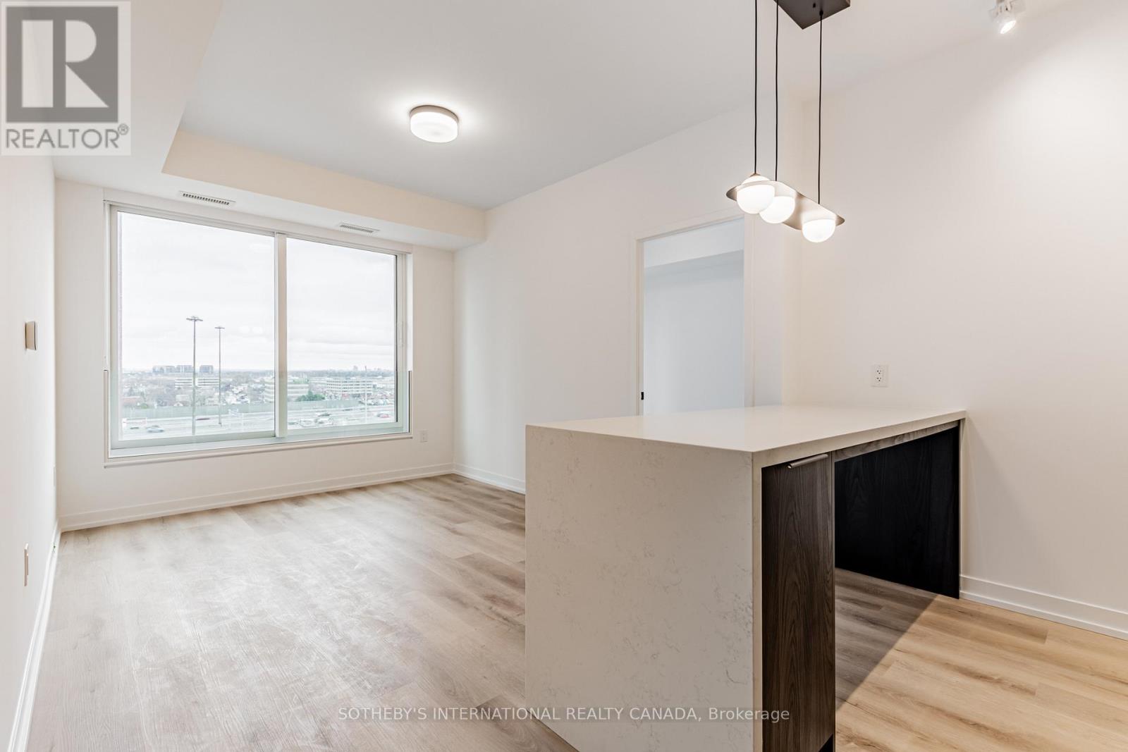 711 - 5 York Garden Way, Toronto, Ontario  M6A 2V1 - Photo 3 - W12649556