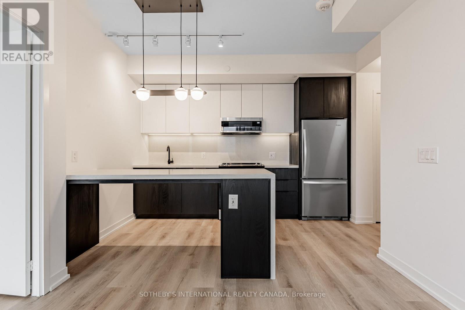 711 - 5 York Garden Way, Toronto, Ontario  M6A 2V1 - Photo 9 - W12649556