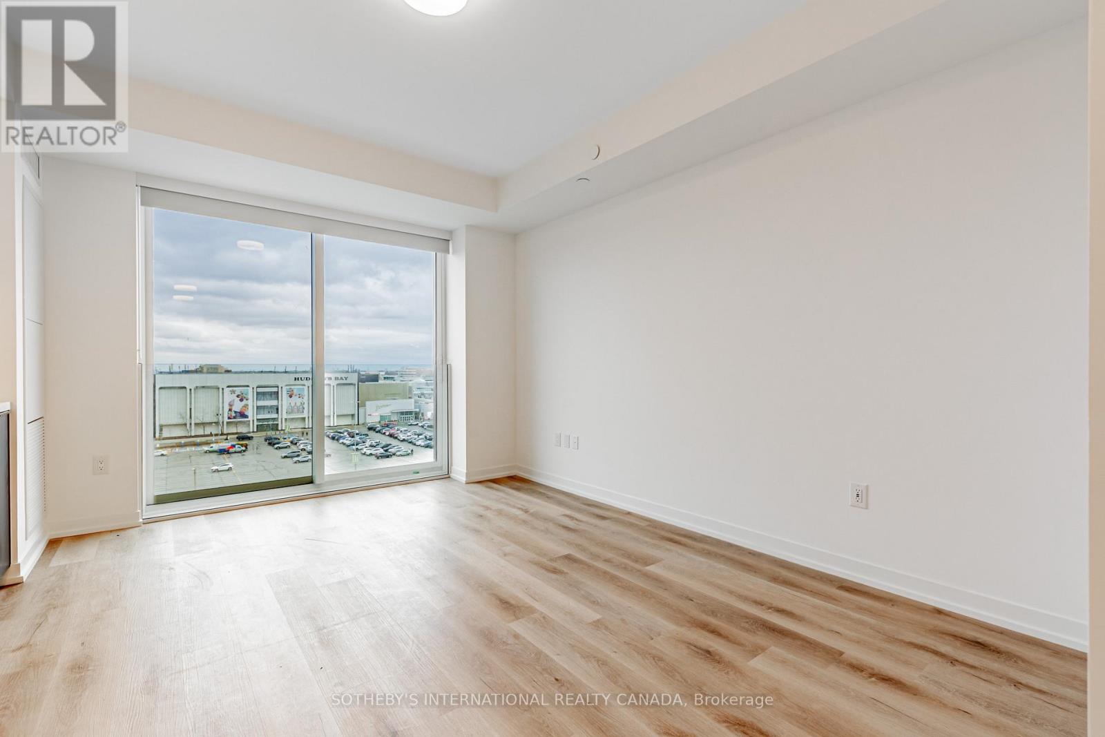 603 - 5 York Garden Way, Toronto, Ontario  M6A 2V1 - Photo 3 - W12649558