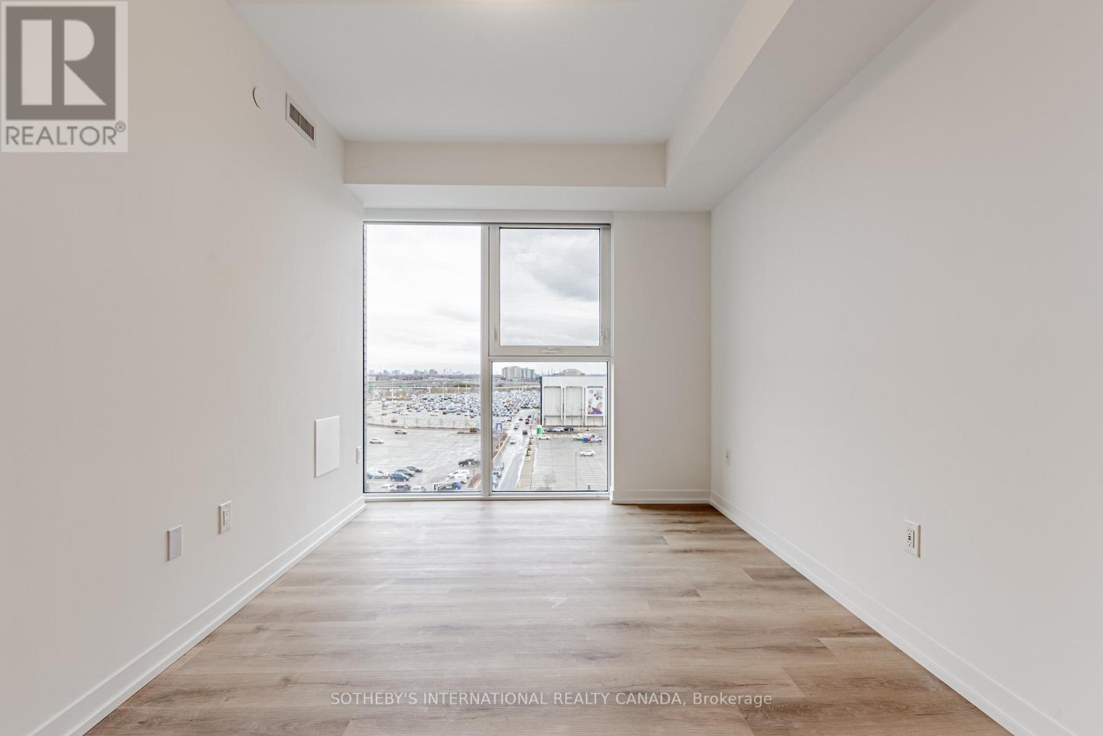 602 - 5 York Garden Way, Toronto, Ontario  M6A 2V1 - Photo 10 - W12649562