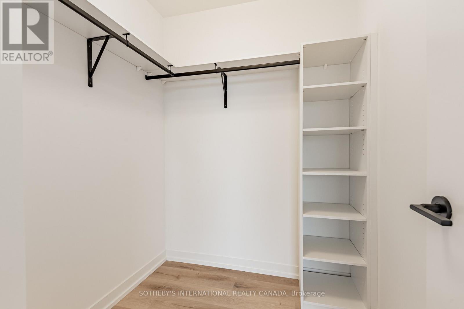 602 - 5 York Garden Way, Toronto, Ontario  M6A 2V1 - Photo 12 - W12649562