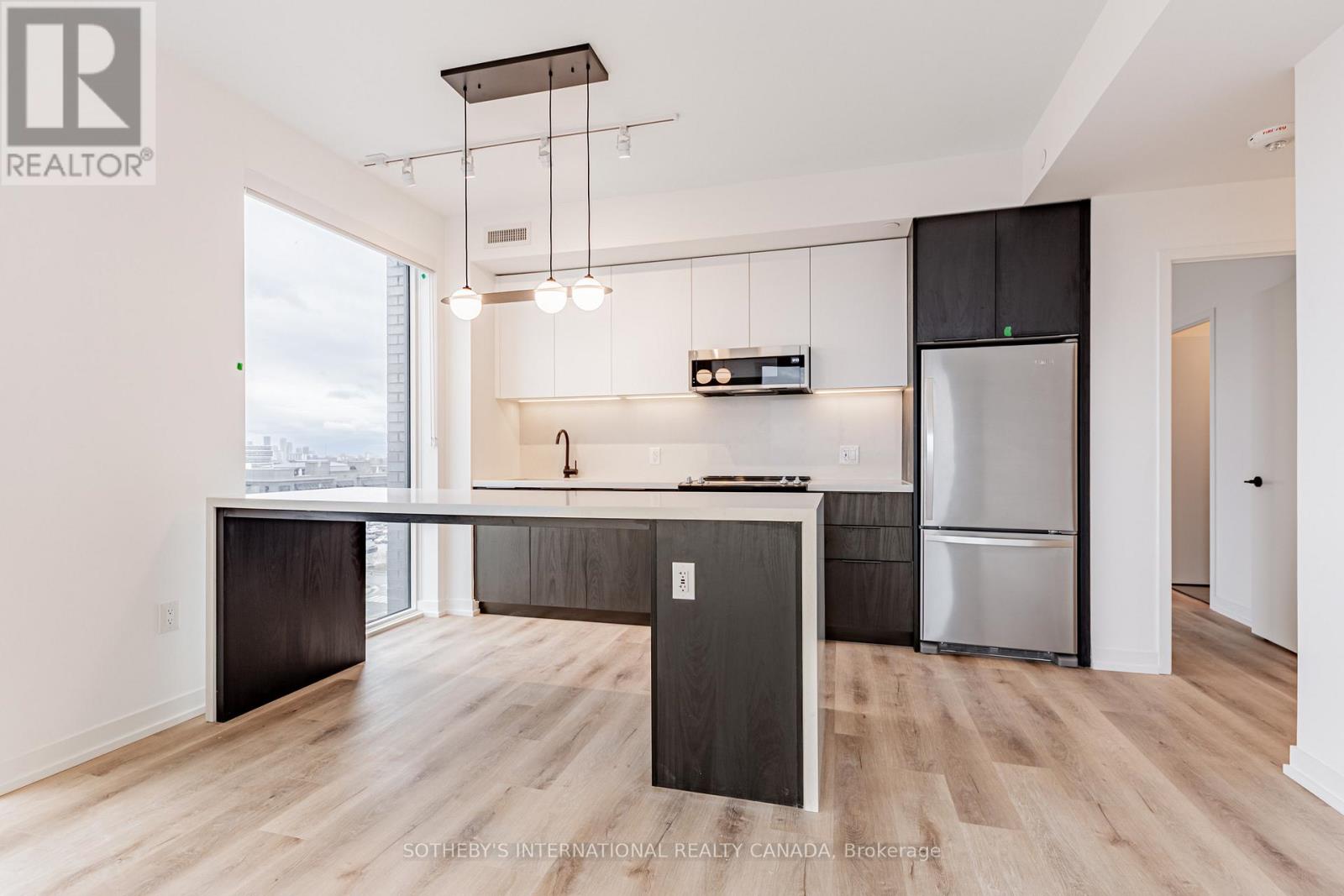 602 - 5 York Garden Way, Toronto, Ontario  M6A 2V1 - Photo 4 - W12649562