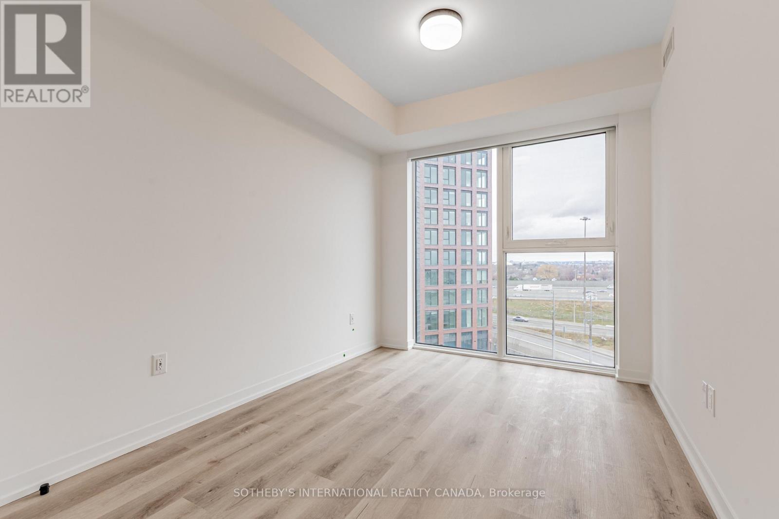602 - 5 York Garden Way, Toronto, Ontario  M6A 2V1 - Photo 6 - W12649562