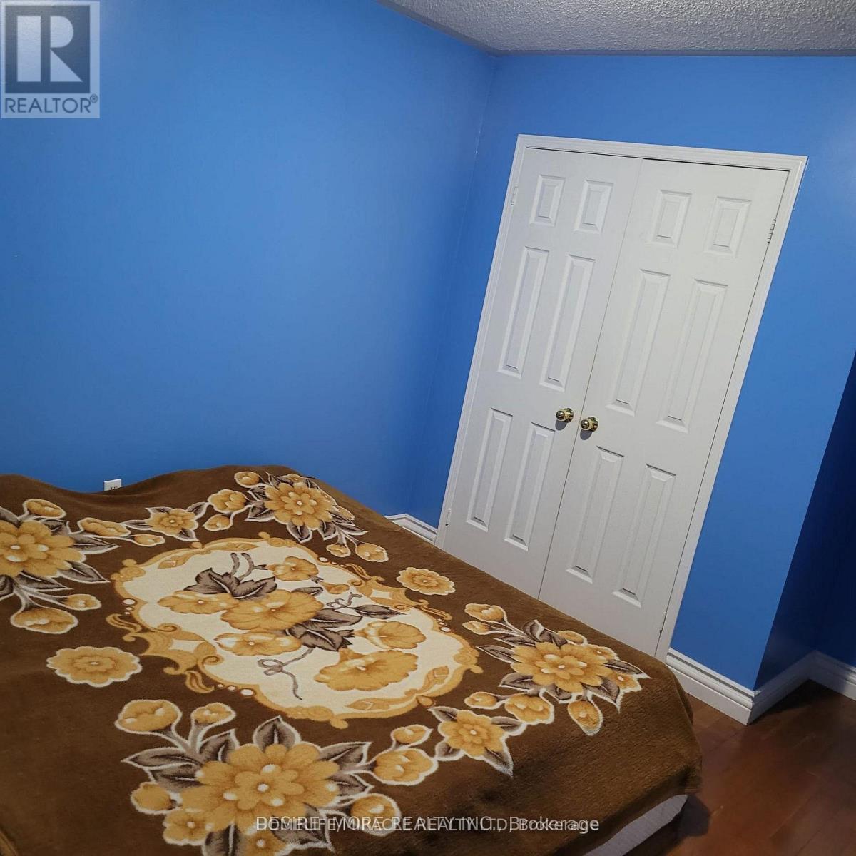 67 Seaside Circle, Brampton, Ontario  L6R 2G8 - Photo 10 - W12649568