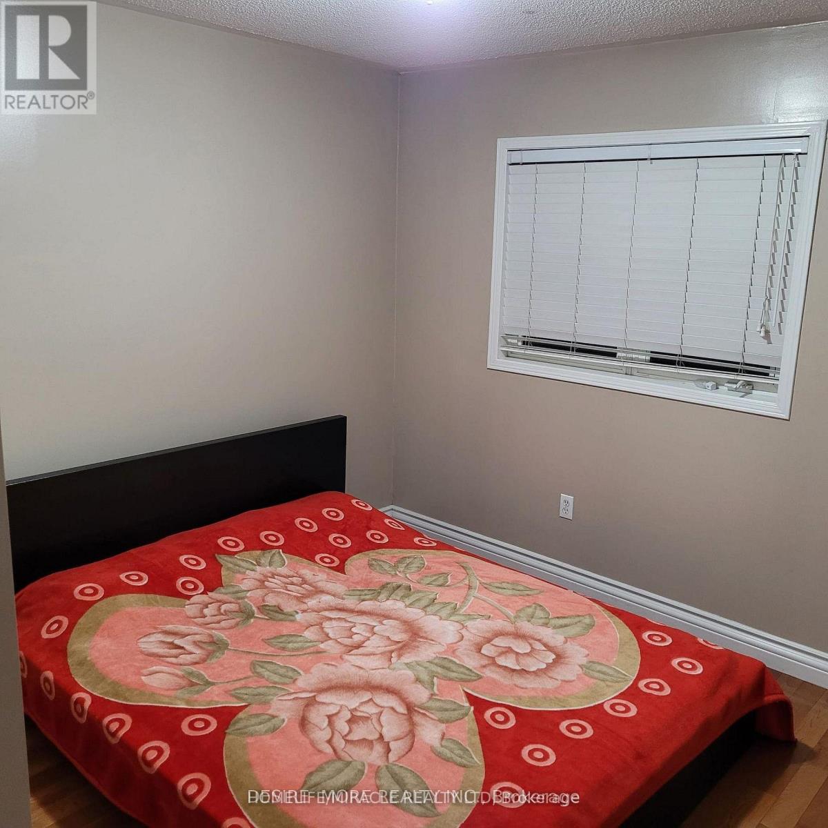 67 Seaside Circle, Brampton, Ontario  L6R 2G8 - Photo 19 - W12649568