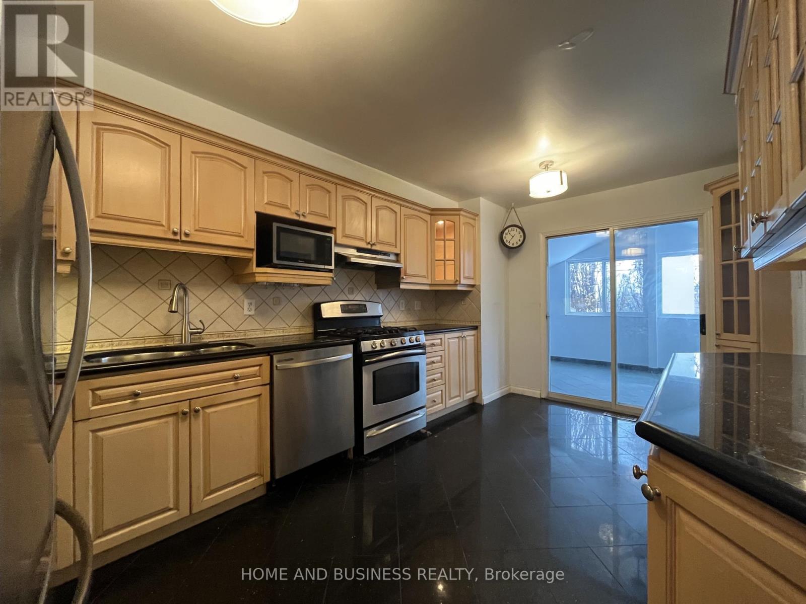 7132 Harding Crescent, Mississauga, Ontario  L5N 5P5 - Photo 4 - W12649570