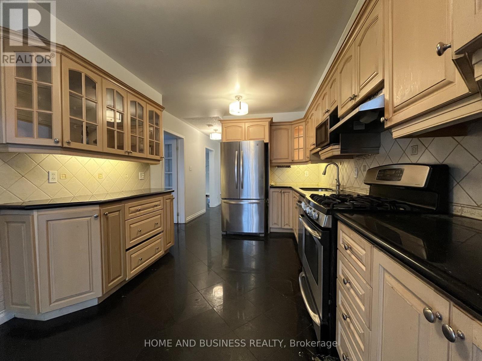 7132 Harding Crescent, Mississauga, Ontario  L5N 5P5 - Photo 6 - W12649570