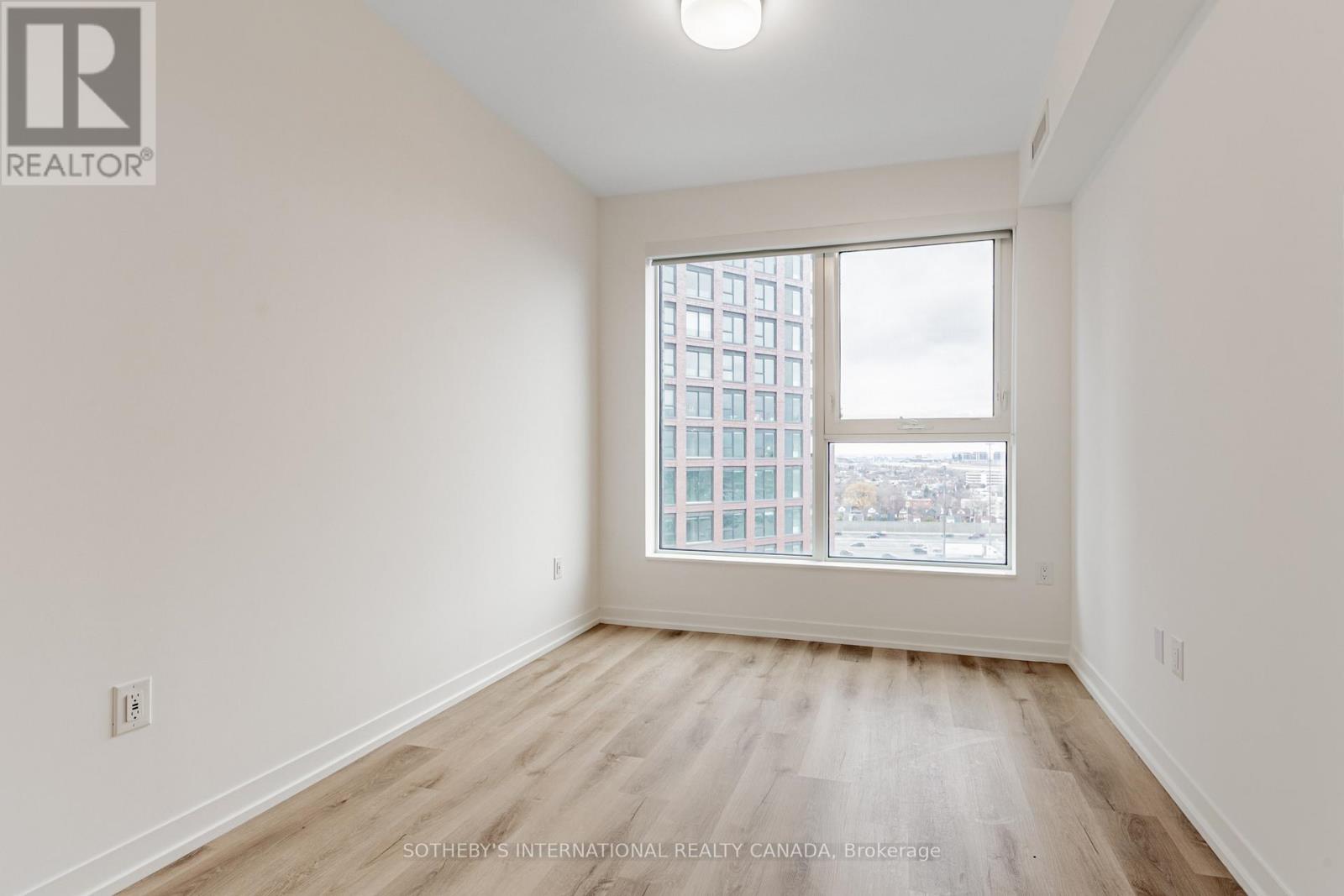 1101 - 5 York Garden Way, Toronto, Ontario  M6A 2V1 - Photo 8 - W12649576