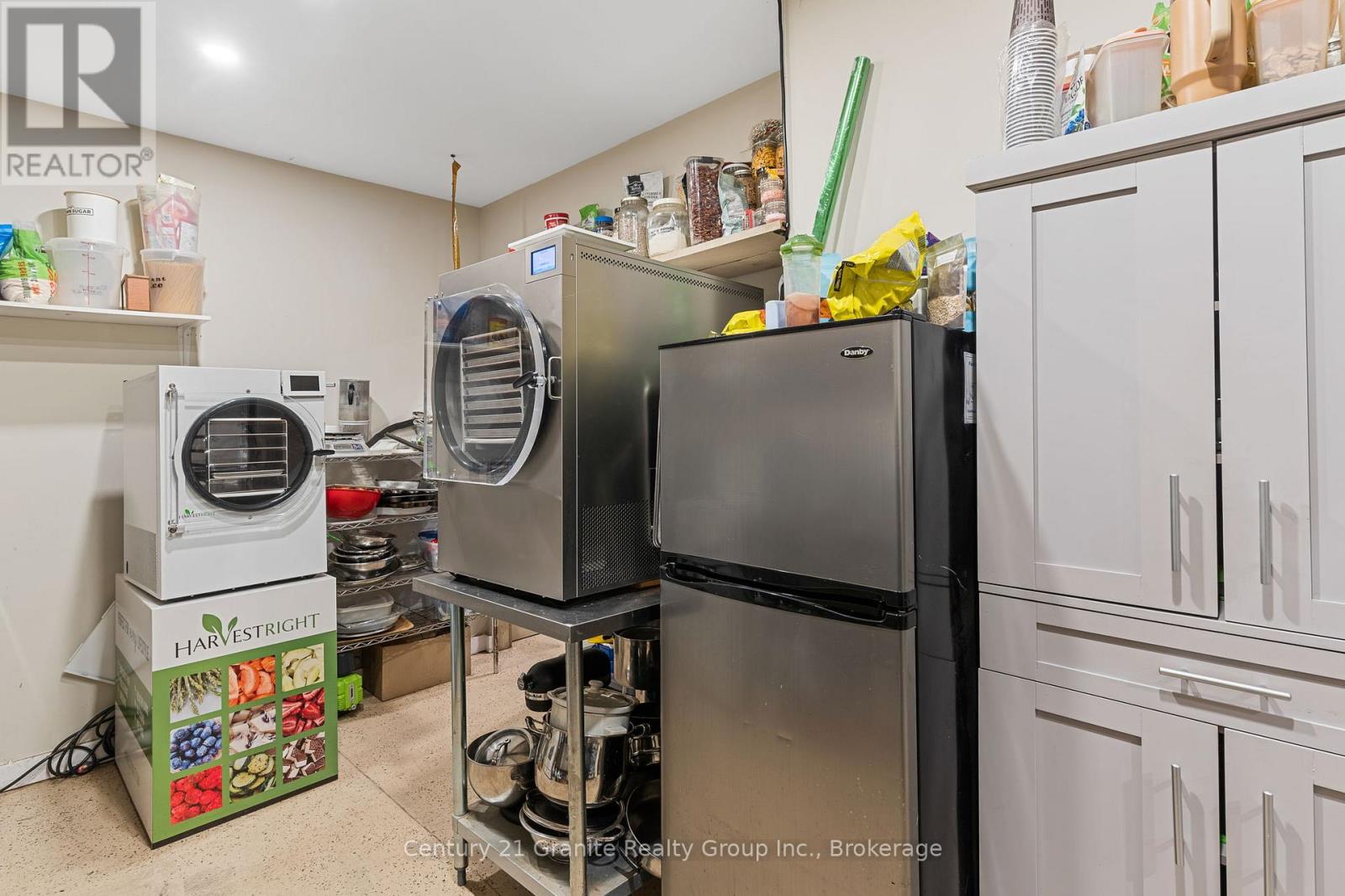 9734 Highway 118 W, Algonquin Highlands, Ontario  K0M 1J2 - Photo 18 - X12423965