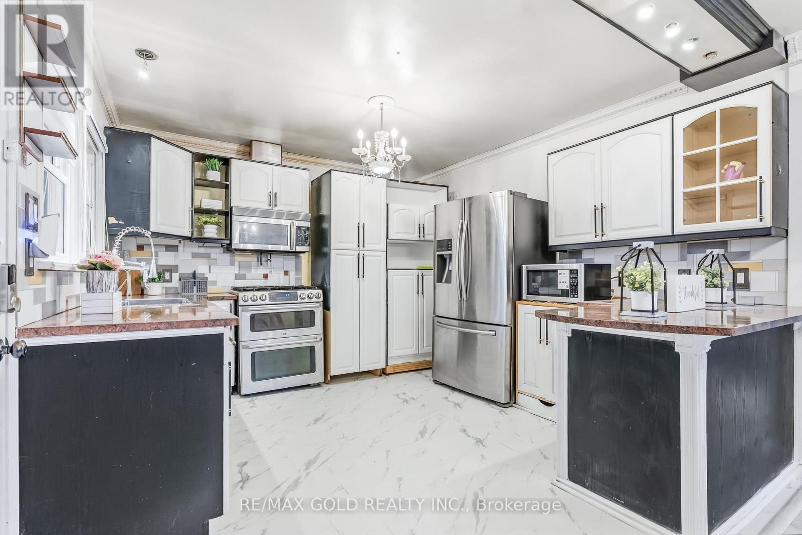 5921 Scott Street, Niagara Falls, Ontario  L2E 3B2 - Photo 22 - X12648582